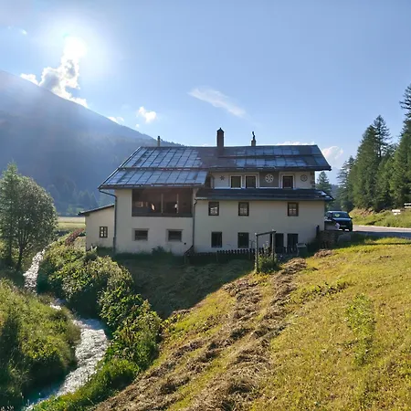 Schof Apartment Tschierv